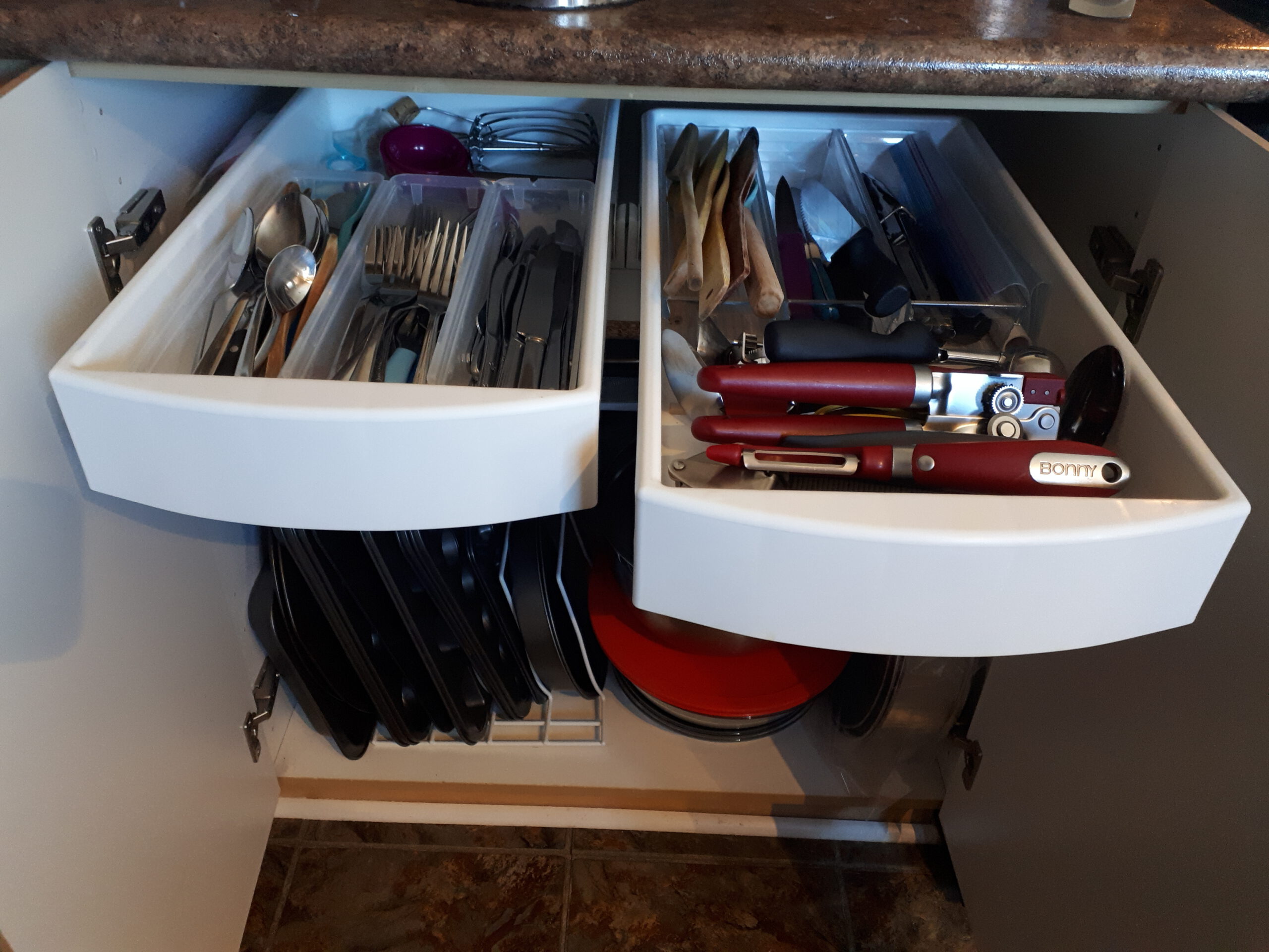 Slide Out Kitchen Drawers - Four Secrets That Nobody Will Tell You